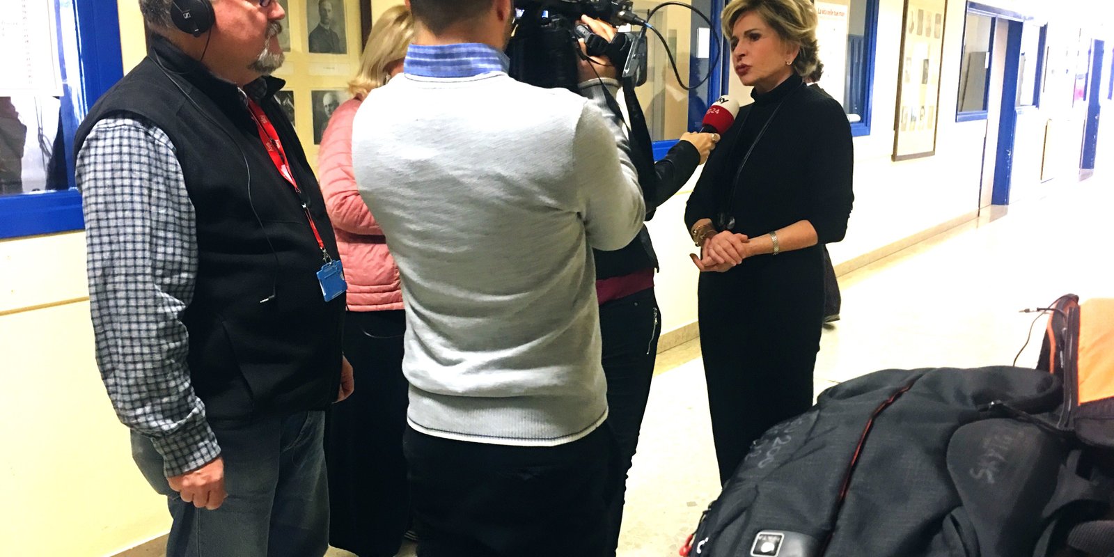 5470902F-4DCB-4EE2-81BA-0E0D763575CB